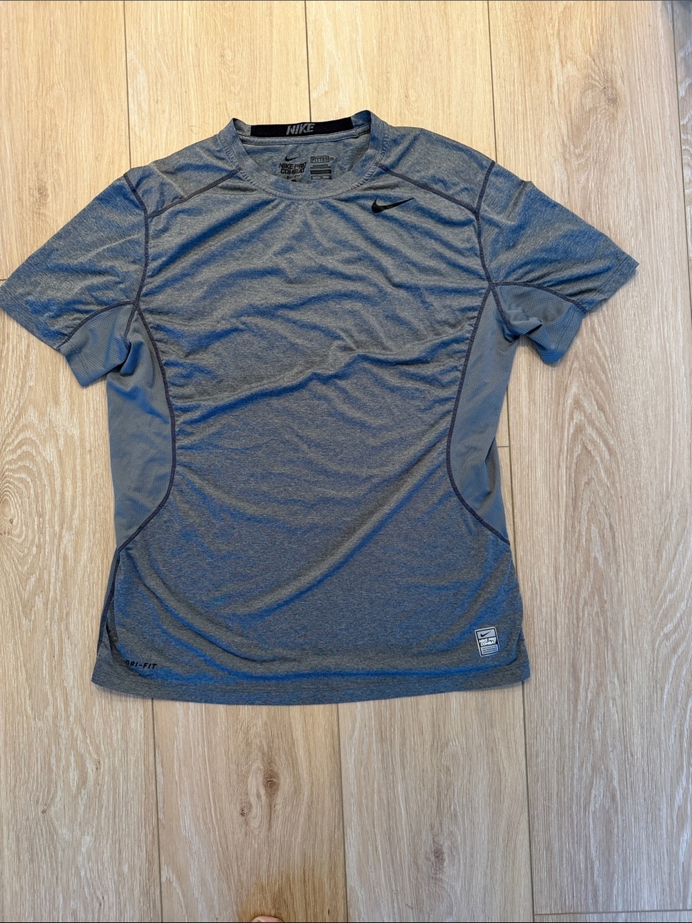 Nike Men’s Heather Gray Short Sleeve Dri-FIT Tee